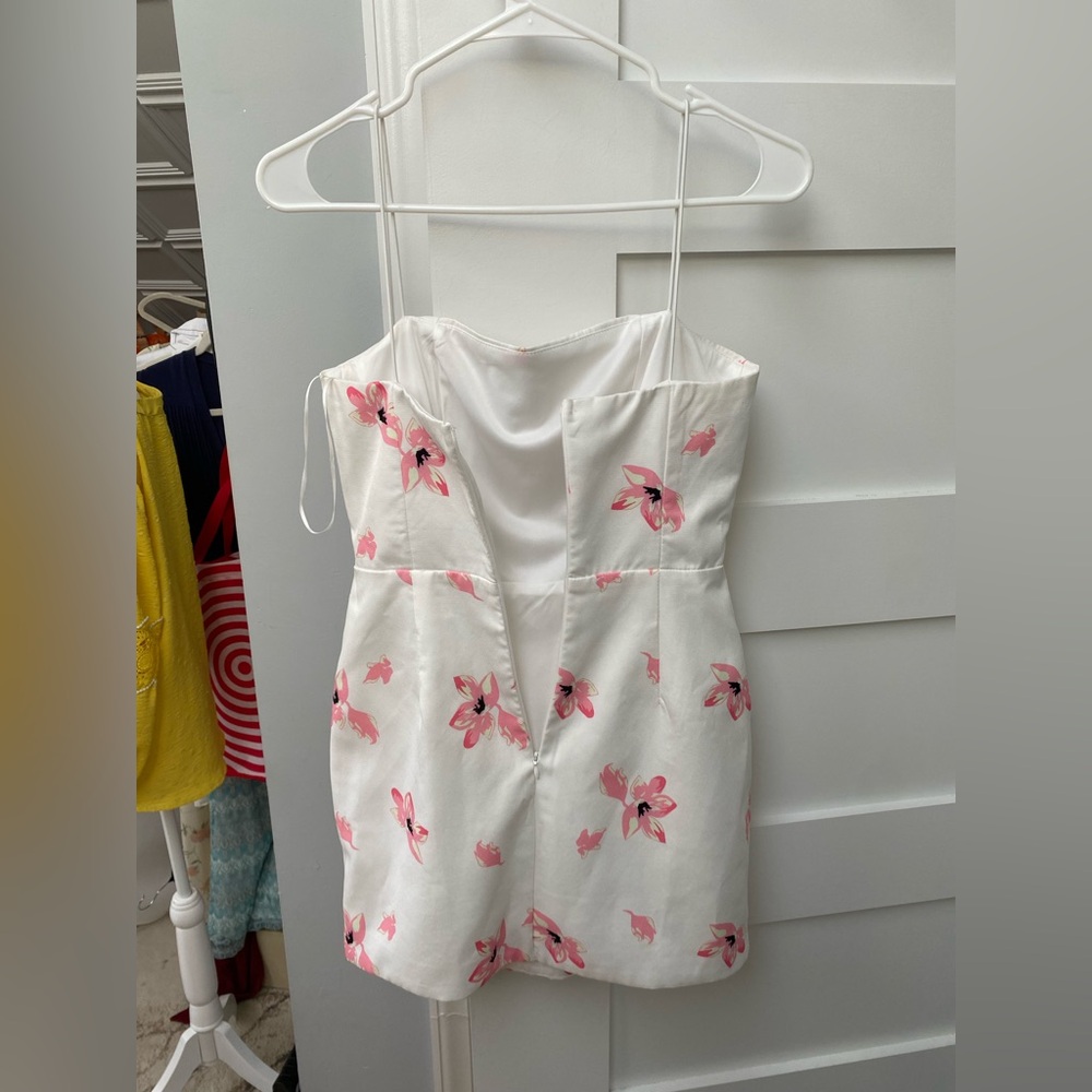 Hello Molly White floral mini dress, small dresses - Picture 9 of 9